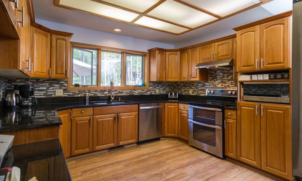 Meadow Lake View Bed And Breakfast Колумбия-Фолс Экстерьер фото