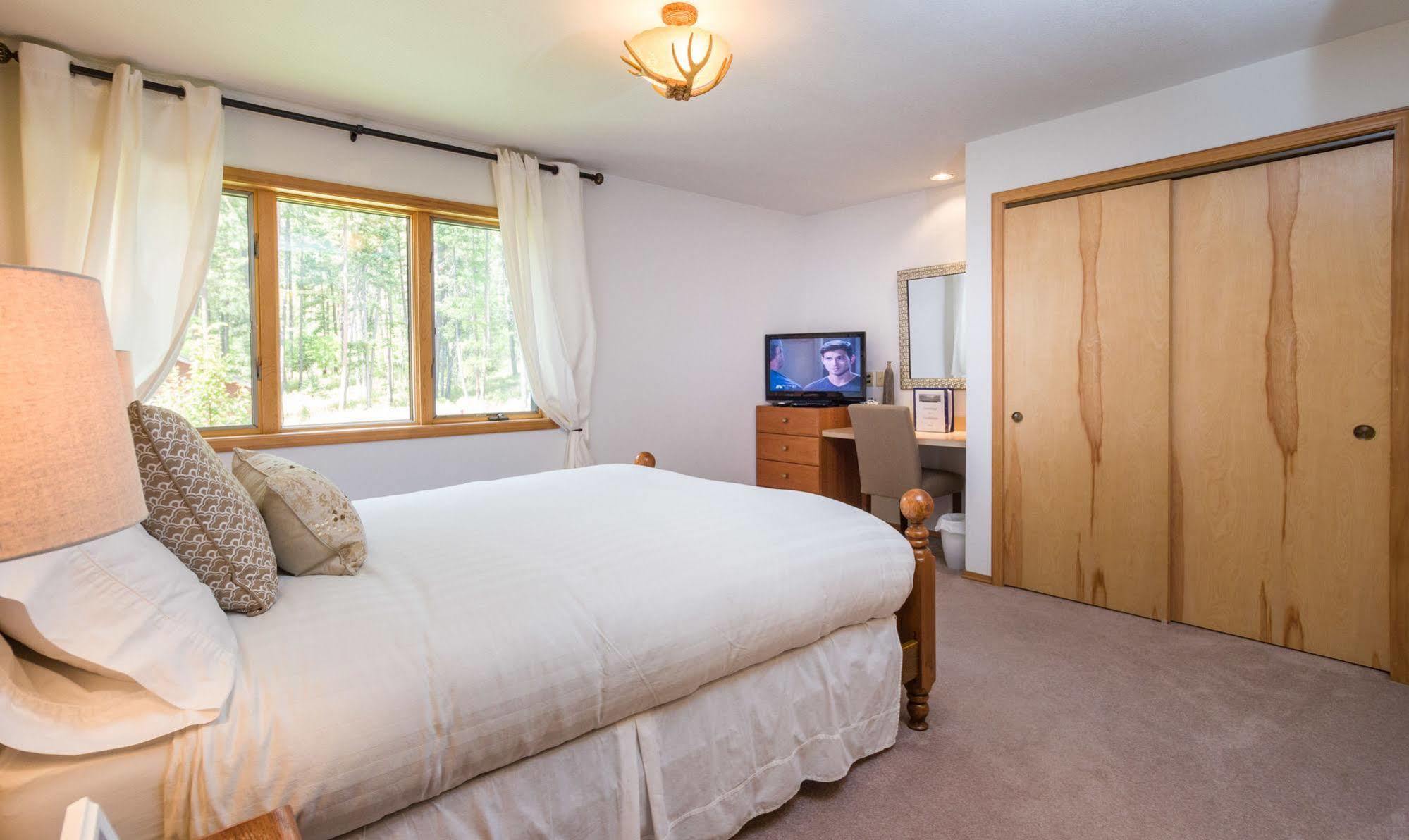 Meadow Lake View Bed And Breakfast Колумбия-Фолс Экстерьер фото
